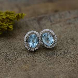 Boucles d'oreilles clous halo en aquamarine, pierre de naissance de mars, en argent sterling 925, cadeau de bijoux pour femme, élégantes boucles d'oreilles de mariée pour mariage - Product Image 1