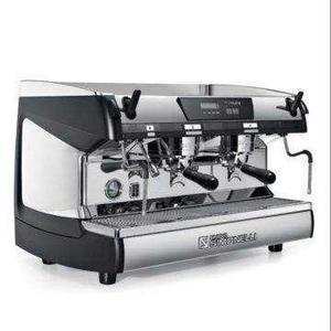 Auténtica Máquina de Espresso Comercial Nuova-Simonelli Aurelia II de 3 Grupos T3 - Product Image 1