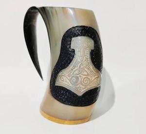 Tazas de Cuerno de Búfalo Dorado Premium al por Mayor, Jarra Duradera de Forma Natural Hecha a Mano con Cuernos - Product Image 1