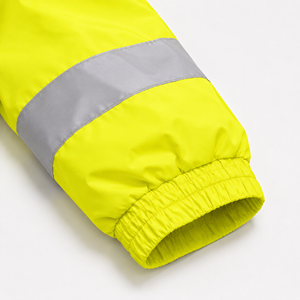 Chaqueta de Trabajo con Capucha de Alta Visibilidad para Hombre, con Bandas Reflectantes de Seguridad, Bolsillos Multifuncionales, Cierre de Solapa y Elástico - Product Image 6