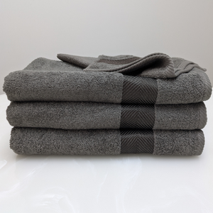 Ensemble de serviettes de luxe 100 % coton, best-seller - 500 GSM, serviettes de bain, de toilette et de visage, prix progressifs et personnalisation disponible - Product Image 1