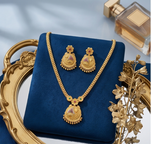 Divyoro - Juego de Collar y Pendientes de Latón y Cobre Chapado en Oro con Diseño Floral Clásico, Joyería Étnica Hindú para Mujer, para Bodas y Fiestas - Product Image 2