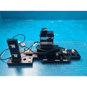 Hitachi IS3000 LM Stage 1: Motor Lineal de Precisión Usado (Como Nuevo) - Piezas de Equipos Semiconductores Legacy - Product Image 1