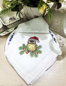 Vente en gros personnalisé Hibou brodé en coton Serviette de Noël en tissu Ourlet Serviette de table Mariage Maison Restaurant Vacances Utilisation - Product Image 6
