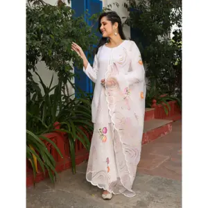 Nouvelle Arrivée 2026 Salwar Kameez en Pur Coton Coupe Ajustée pour Femmes Indiennes et Pakistanaises, Tenue de Fête avec Broderie de Perles Véritables, Blanc - Product Image 4