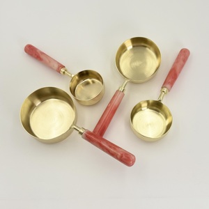 Nuevo Juego de Tazas y Cucharas Medidoras de Acero Inoxidable con Acabado Dorado y Mango de Resina para Cocina, Café y Repostería, Ideal para Uso Doméstico y Hotelero - Product Image 3