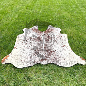 พรมหนังวัวแท้ลายขนสีน้ำตาลขาวแบบบราซิล - Product Image 1