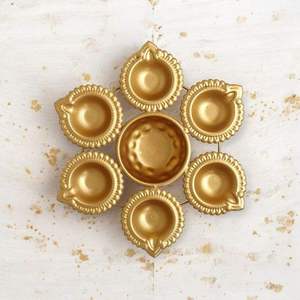Ensemble de bols Urli en métal de haute qualité, porte-bougie chauffe-plat, Urli Diya, Diwali et autres porte-bougies pour la décoration festive de la maison - Product Image 5