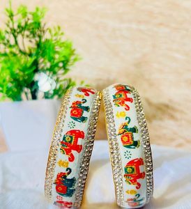 Juego de 4 Brazaletes de Lac Multicolor con Diseño Floral, Brazaletes de Lac Tradicionales Indios con Elefantes Reales, Brazaletes de Lac para Novias - Product Image 4