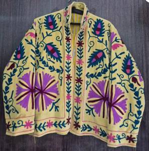 Veste en velours brodée à la main à motif floral, col montant, manches longues, longueur standard pour femme, style printemps, chic prairie, vente en gros B2B - Product Image 4