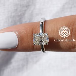 Bague Classique Femme Charm Jewells Certifiée IGI, 3 grammes, Plaqué Or Argenté, Moissanite Taille Coussin, Sertissage à Griffes, Bague d'Éternité - Product Image 4