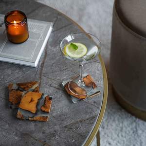Juego de Posavasos y Bases para Bebidas de Madera de Cedro Creativos y Modernos, Posavasos de Resina Epoxi con Soporte - Product Image 2