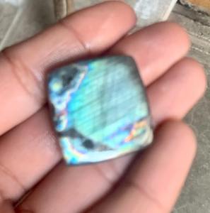 Colgante de Labradorita Natural con Plata Tibetana, Diseño Cristiano, Moderno y a la Moda para Mujer - Product Image 6