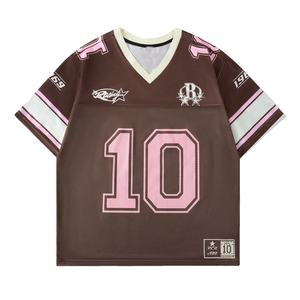 T-shirt de football en maille 240 g/m² style universitaire pour homme, marron et rose contrastant, col en V, tenue de sport d'équipe, maillot de football américain personnalisé - Product Image 1