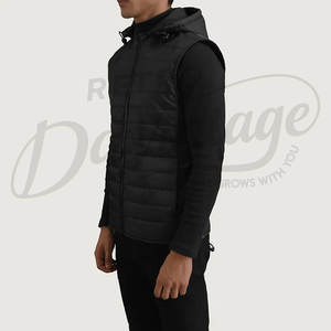 Gilet matelassé noir à capuche pour homme – Chaud, imperméable et sans manches pour l'hiver - Product Image 5