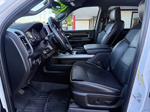 RAM 2500 Crew Cab Cummins 4x4 Usada del 2023 - Product Image 5