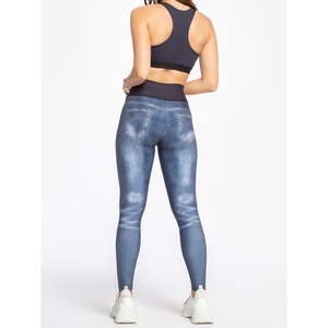 Ensemble de yoga pour femmes, vêtements de sport, col en V, dentelle, éco-responsable, spandex/nylon, sans couture, haute qualité, respirant, design personnalisé - Product Image 4