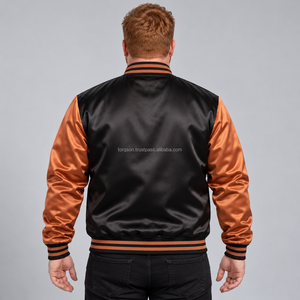 Vestes universitaires en satin surdimensionnées avec silhouette décontractée, fermeture à boutons-pression, poches fonctionnelles et design streetwear urbain tendance - Product Image 3