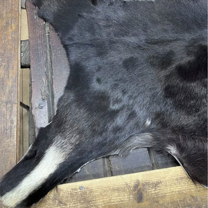 พรมหนังวัวธรรมชาติเนื้อนุ่มพรมหนังวัวแท้สำหรับตกแต่งห้องนั่งเล่นพรมหนังวัวแบบพรีเมี่ยม - Product Image 2