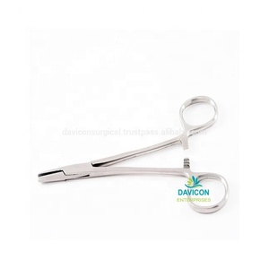 Porte-aiguille en bois CRILE de haute qualité Instrument chirurgical manuel en acier inoxydable - Product Image 1