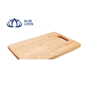 Tabla de Cortar Rectangular de Madera de Acacia Blue Lotus Farm con Asa, Ecológica y Apta para Lavavajillas - Product Image 1