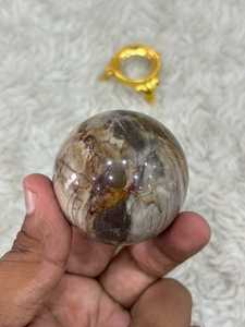 ลูกบอลควอตซ์ธรรมชาติขัดเงา พร้อมลวดลายแร่ธาตุสีน้ำตาล ลูกบอลคริสตัลเรียบเนียน - Product Image 3