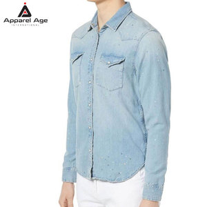 เสื้อเชิ้ตยีนส์ผู้ชายคุณภาพพรีเมียม ทรงหลวม พิมพ์ลาย ผ้าฝ้าย 100% สีตัดกัน วัสดุที่ดีที่สุด เสื้อเชิ้ตผู้ชายขายส่ง - Product Image 6