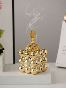 Quemador de incienso portátil de metal con elegante cubierta para la quema de incienso y decoración seguras en interiores. - Product Image 1