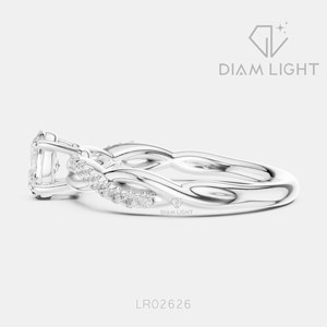 Bague de fiançailles en or blanc 14 carats avec diamant de laboratoire certifié IGI, taille ovale 0,36 carat, bijoux fins - Product Image 2