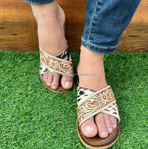 New Arrival Vintage Stylish Custom Design Women High Quality Real Genuine Cow Leather Cross Sandals Fashion Outdoor Flat Casual - Product Image 4