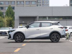 Modelo 2026 GAC GS3 Yingsu 1.5T GDI Motor de Inyección Directa Euro VI SUV Pequeño con Volante a la Izquierda Gac Gs3 Auto Nuevo - Product Image 5