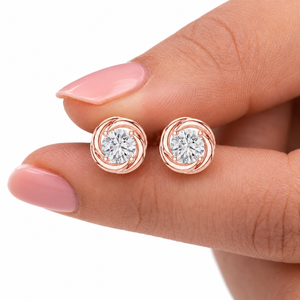 Élégantes boucles d'oreilles en or rose plaqué moissanite, clous d'oreilles de fiançailles avec diamants ronds brillants - Product Image 1