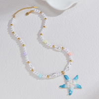 Collier ras du cou en acier inoxydable plaqué or avec perles baroques, fait main, hypoallergénique, motif cœur et papillon, bijou cadeau