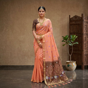Sari indio tradicional con motivos florales y de árboles, ropa de boda para mujer, de proveedor indio. - Product Image 4