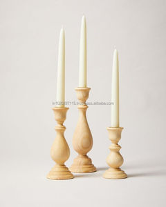 Elegante candelabro de madera tallada para ideas de decoración de mesa de comedor y configuración de inspiración de luz de noche romántica - Product Image 3
