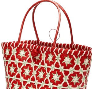 Sac et sac à main tissés en plastique rouge et blanc, design spécial, faits à la main, élégants, décontractés, pour femmes, pour le shopping quotidien. - Product Image 4