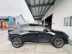 แผ่นบังแดดหน้าต่าง HIC สำหรับ Lexus NX (แบบ OEM พร้อมขอบโครเมียมสแตนเลส) รุ่นปี 21 เป็นต้นไป - Product Image 5