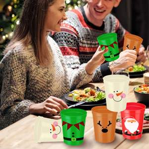 12 Vasos de Plástico para Bebidas Navideñas, 4 Estilos con Patrones de Papá Noel y Reno, para Café, Bebidas Frías, Recuerdos para Fiestas de Año Nuevo - Product Image 6