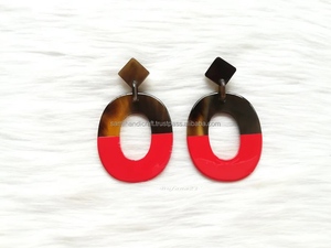 ต่างหูทรงหยดน้ำทำจากวัสดุฮอร์นธรรมชาติที่ได้รับการรับรองแบบคลาสสิกพร้อมรูปทรงมุกและเพชรสำหรับงานเลี้ยง - Product Image 2