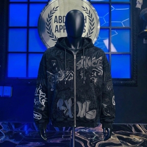 Sudadera con capucha extragrande para hombre, negra, estilo hip hop, con letras bordadas y grafiti. - Product Image 3