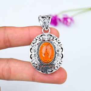 Magnifique pendentif ovale en argent sterling 925 fait main avec pierre précieuse en ambre de la Baltique, cadeau pour les femmes chérie. - Product Image 4