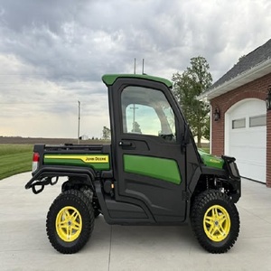 รถอเนกประสงค์ John Deere Gator XUV 835R ขับเคลื่อน 4 ล้อ เกียร์ธรรมดา เครื่องยนต์ 2 จังหวะ มากกว่า 250 ซีซี น้ำมันเบนซิน/ดีเซล ได้รับการรับรองมาตรฐาน EPA และ EEC พร้อมใช้งาน - Product Image 2