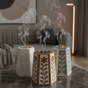 Quemadores de incienso hechos a mano con madera y resina, con bandeja para bakhoor de dos tamaños. - Product Image 2