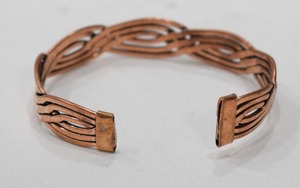 Bracelet artisanal en cuivre pur, maille tressée en fil de cuivre, bijou de guérison pour hommes et femmes, uni - Product Image 2