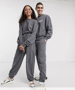 Sudadera con Capucha Unisex de Corte Regular, Gris, con Bolsillo Frontal, Transpirable, Ecológica, para Invierno, 100% Algodón - Product Image 3
