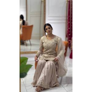 Salwar Kameez de poliéster beige XL de diseñador, conjunto elegante con dupatta y gharara de ZSR para ocasiones especiales. - Product Image 3