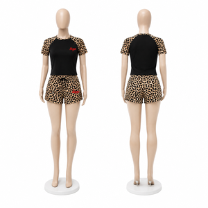 Nuevo Conjunto de Verano Personalizado con Estampado de Leopardo, 2 Piezas, Camiseta de Manga Corta y Pantalones Cortos, Conjunto de Ropa Informal para Mujer, Top Corto + Pantalones Cortos 2026 - Product Image 1