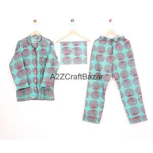 Conjunto de Pijama de 2 Piezas para Mujer, Estilo Bohemio Romántico, Suave y Liso, 100% Algodón, Top y Pantalones - Product Image 1