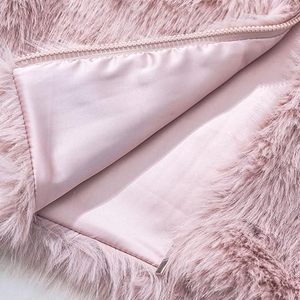 Gilet long en fourrure de renard mongole, fait main en Europe, pour femme, style trench épais, haute couture, très prisé par les influenceuses - Product Image 4