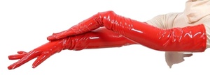 Gants en cuir véritable rouge luxueux pour femmes, offrant un artisanat élégant, une texture douce, une coupe confortable et un style sophistiqué - Product Image 5